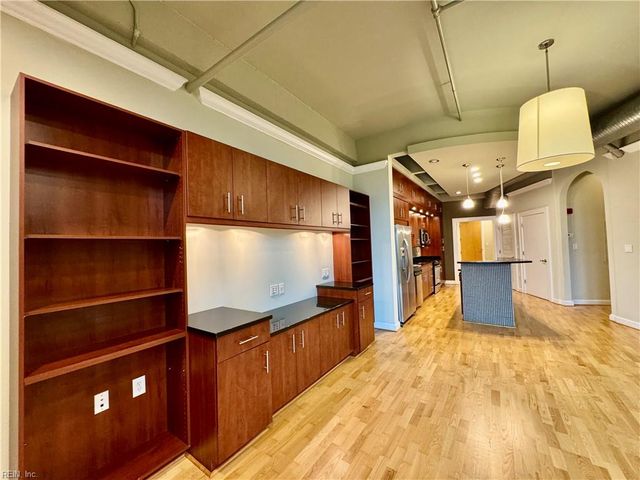 415 Saint Pauls Blvd Unit 406, Norfolk, VA 23510