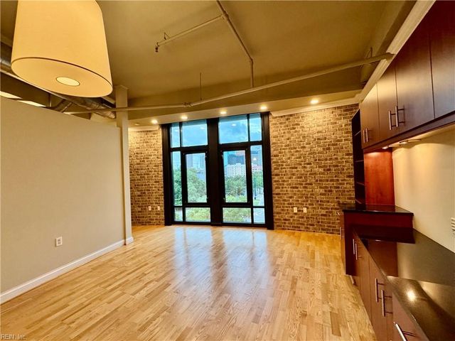 415 Saint Pauls Blvd Unit 406, Norfolk, VA 23510