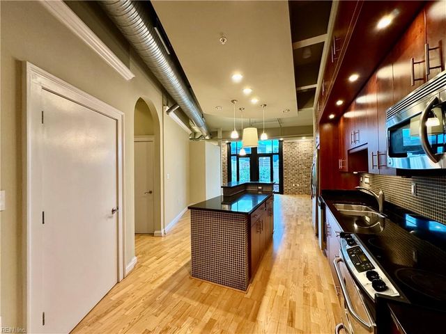 415 Saint Pauls Blvd Unit 406, Norfolk, VA 23510