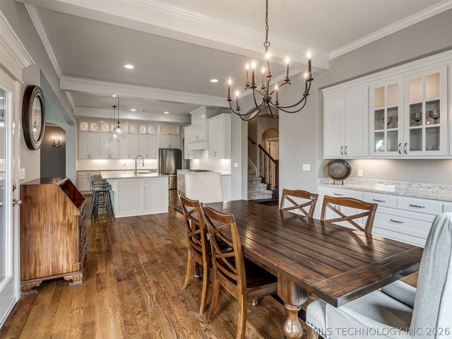 120 E 128th Place S, Jenks, OK 74037