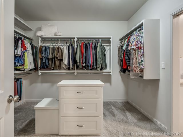 120 E 128th Place S, Jenks, OK 74037