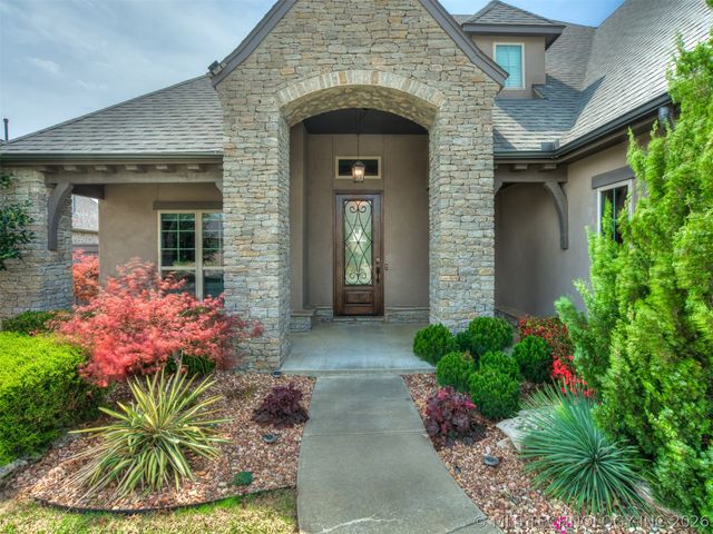 120 E 128th Place S, Jenks, OK 74037