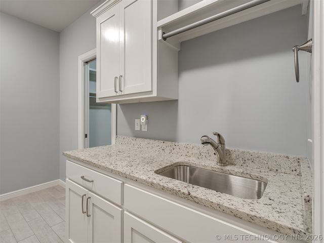 120 E 128th Place S, Jenks, OK 74037