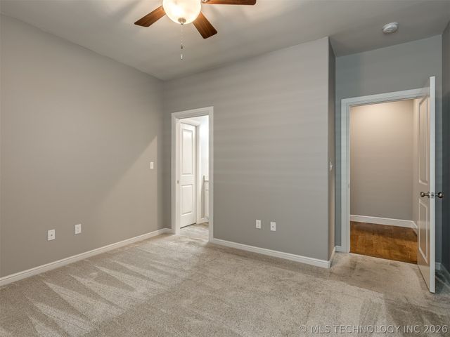 120 E 128th Place S, Jenks, OK 74037