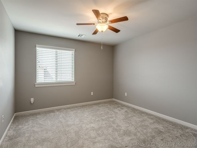 120 E 128th Place S, Jenks, OK 74037