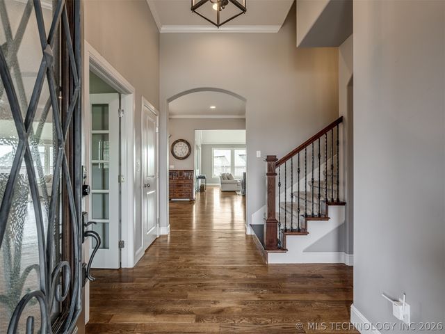 120 E 128th Place S, Jenks, OK 74037