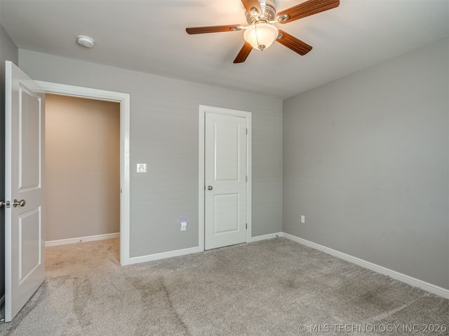 120 E 128th Place S, Jenks, OK 74037