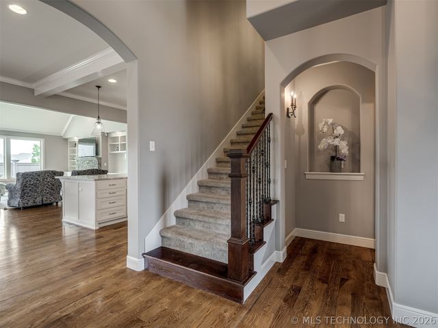 120 E 128th Place S, Jenks, OK 74037