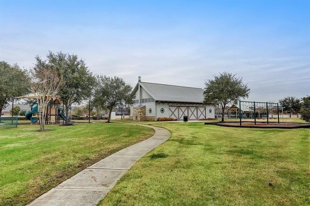 102 Water Bluff Lane, Richmond, TX 77406