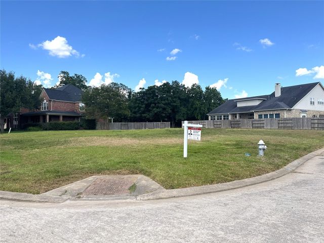 102 Water Bluff Lane, Richmond, TX 77406