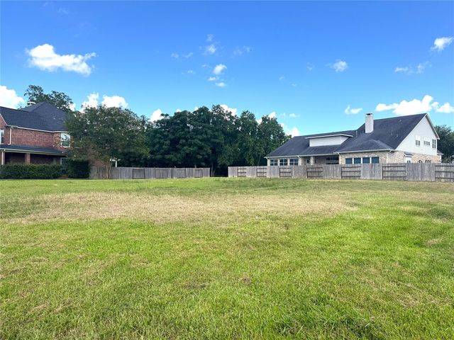 102 Water Bluff Lane, Richmond, TX 77406