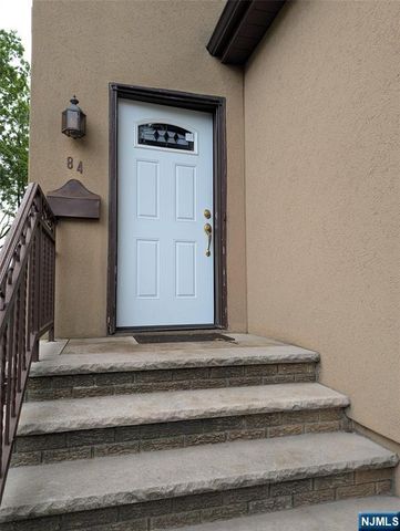 84 Oakdene Avenue, Cliffside Park, NJ 07010