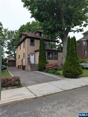 84 Oakdene Avenue, Cliffside Park, NJ 07010