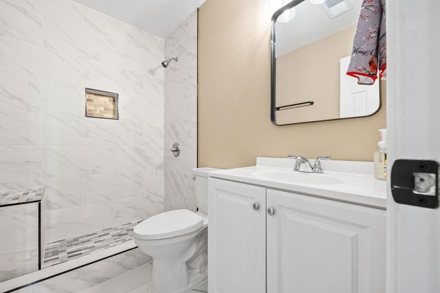 6630 MORNINGSGATE CV, Bartlett, TN 38135