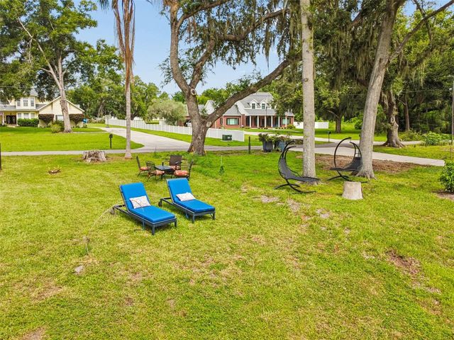 1514 BOOTH DRIVE, Valrico, FL 33594