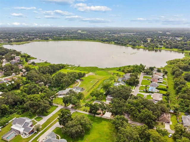 1514 BOOTH DRIVE, Valrico, FL 33594