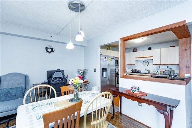 200 Cove Way 909, Quincy, MA 02169