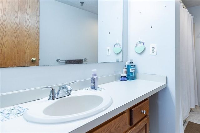 200 Cove Way 909, Quincy, MA 02169