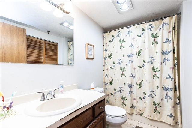 200 Cove Way 909, Quincy, MA 02169