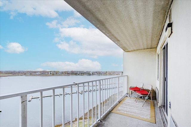 200 Cove Way 909, Quincy, MA 02169
