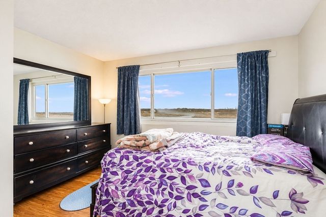 200 Cove Way 909, Quincy, MA 02169