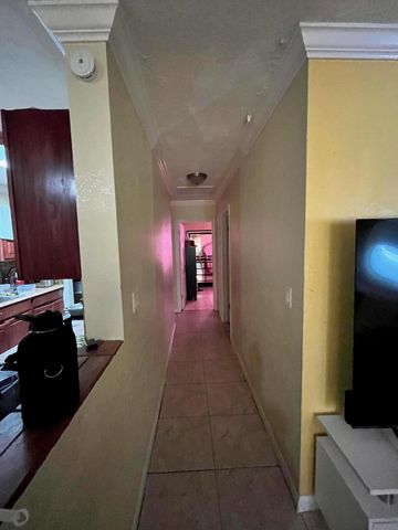 4730 NE 2nd Avenue NE, Deerfield Beach, FL 33064