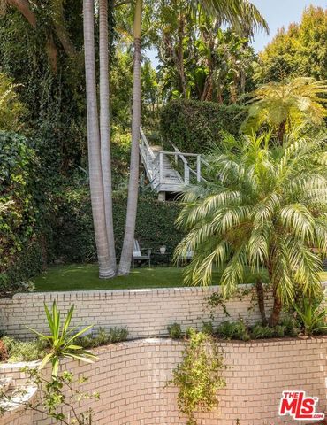 1531 Marmont Avenue, West Hollywood, CA 90069