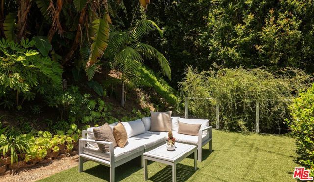 1531 Marmont Avenue, West Hollywood, CA 90069