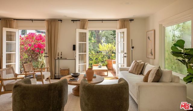 1531 Marmont Avenue, West Hollywood, CA 90069