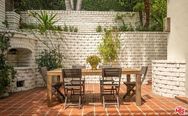 1531 Marmont Avenue, West Hollywood, CA 90069