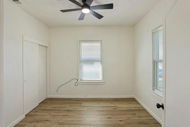 64 E Noble St, Stockton, CA 95204