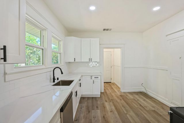 64 E Noble St, Stockton, CA 95204