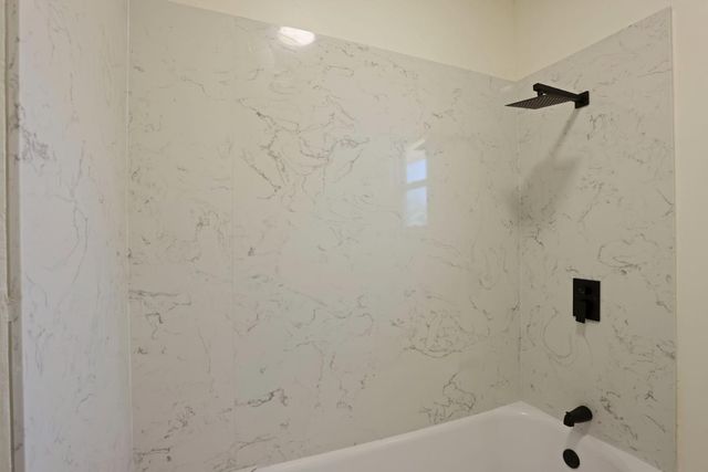 64 E Noble St, Stockton, CA 95204