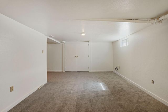 64 E Noble St, Stockton, CA 95204