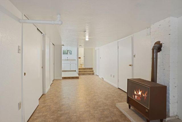 64 E Noble St, Stockton, CA 95204