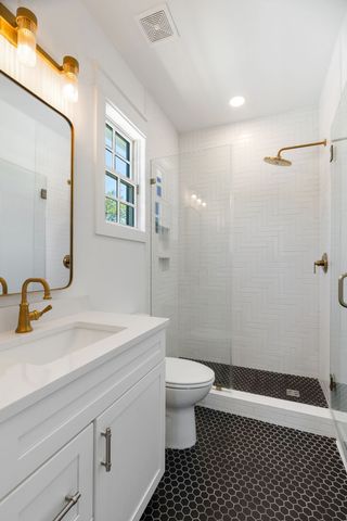 5205 Fairhaven Ct, Thompsons Station, TN 37179