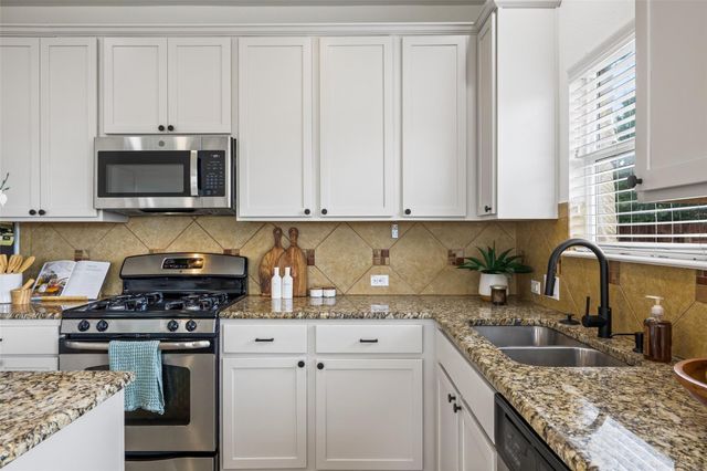 11304 Running Brush LN, Austin, TX 78717