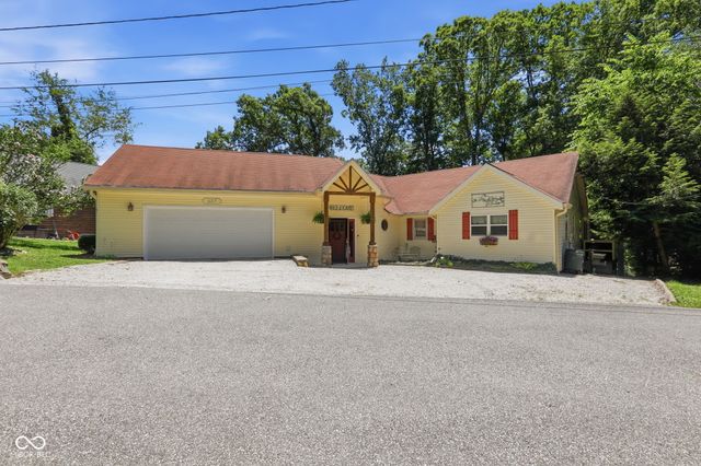 627 W Hemphill Drive, Nineveh, IN 46164