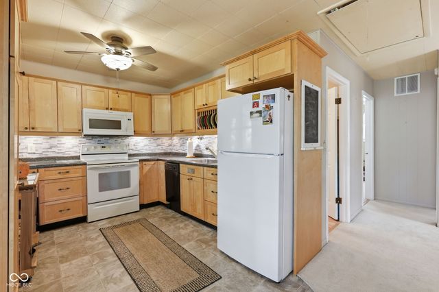 627 W Hemphill Drive, Nineveh, IN 46164