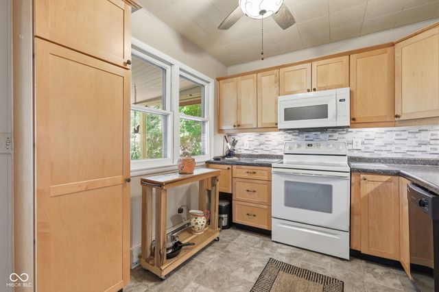 627 W Hemphill Drive, Nineveh, IN 46164