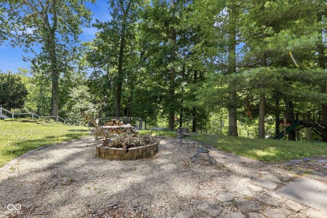 627 W Hemphill Drive, Nineveh, IN 46164