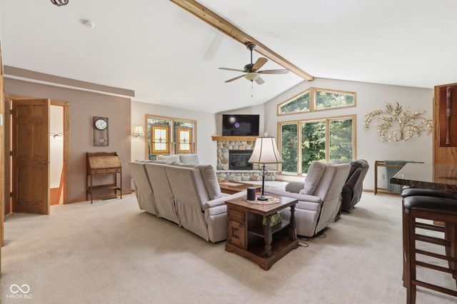627 W Hemphill Drive, Nineveh, IN 46164