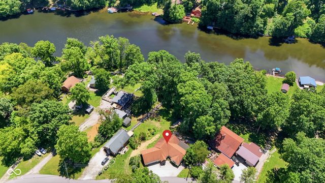 627 W Hemphill Drive, Nineveh, IN 46164