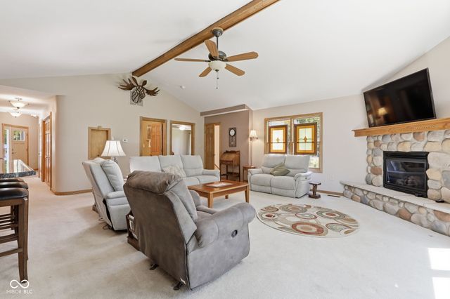 627 W Hemphill Drive, Nineveh, IN 46164