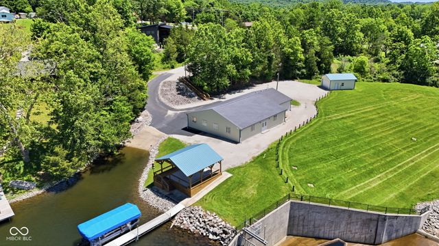 627 W Hemphill Drive, Nineveh, IN 46164
