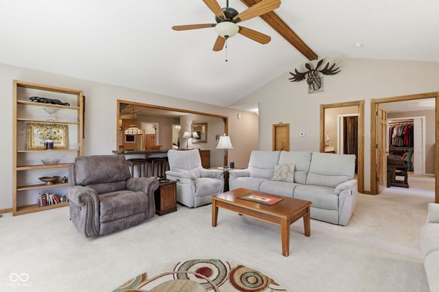 627 W Hemphill Drive, Nineveh, IN 46164