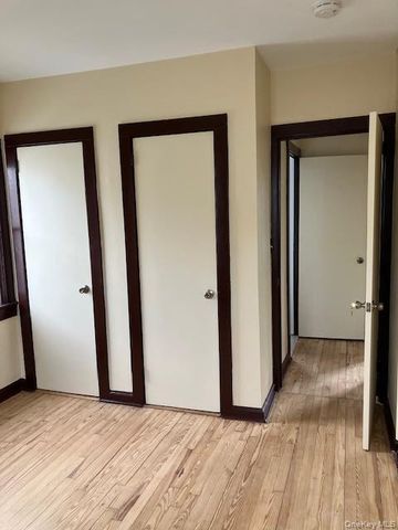 226 Glen Cove Avenue 2nd floor, Glen Cove, NY 11542