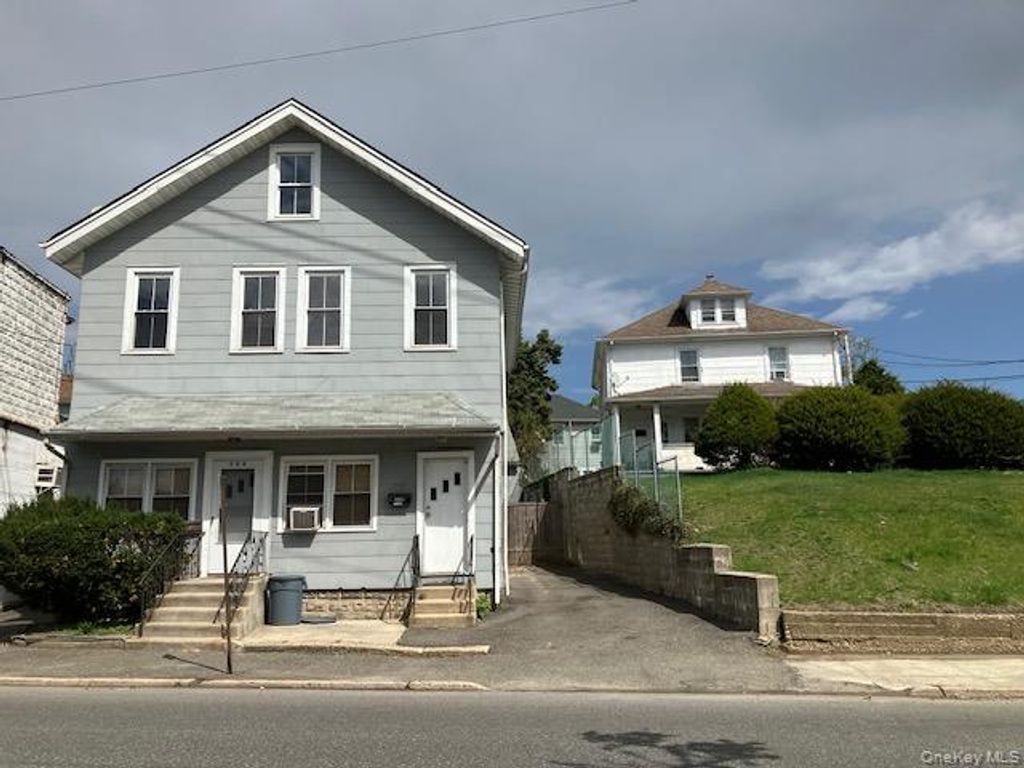 226 Glen Cove Avenue 2nd floor, Glen Cove, NY 11542