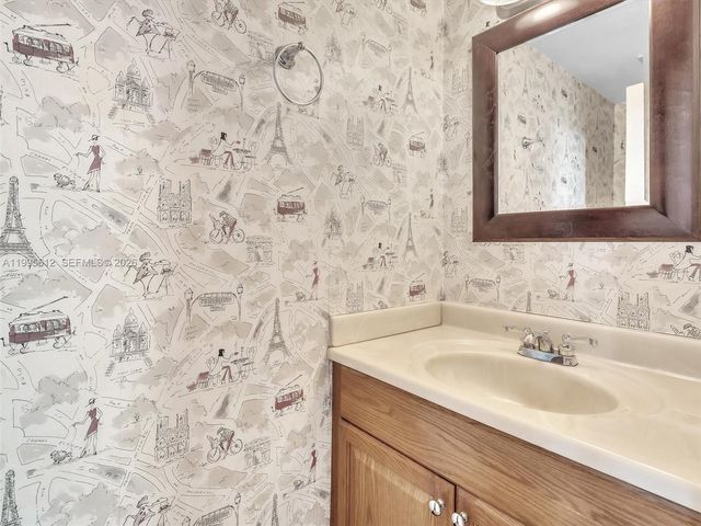 620 Tennis Club Dr 306, Fort Lauderdale, FL 33311