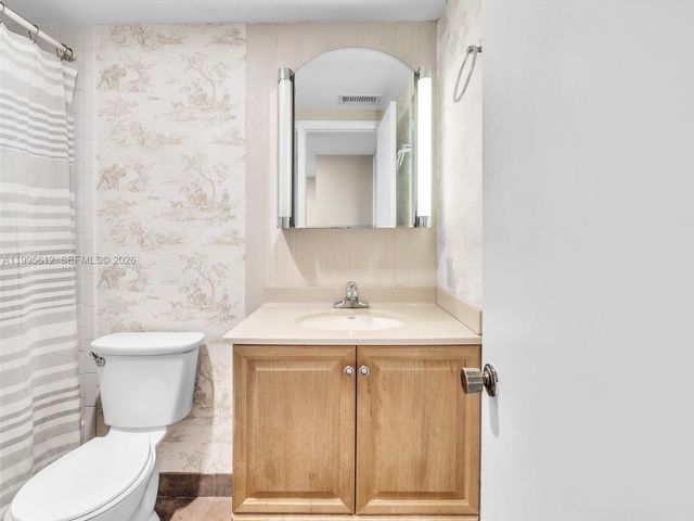 620 Tennis Club Dr 306, Fort Lauderdale, FL 33311